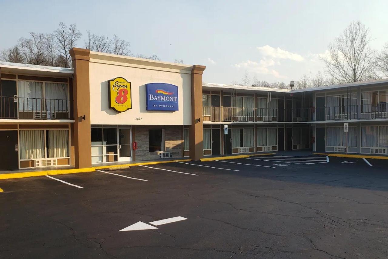 Super 8 By Wyndham Morganton Hotel Екстериор снимка