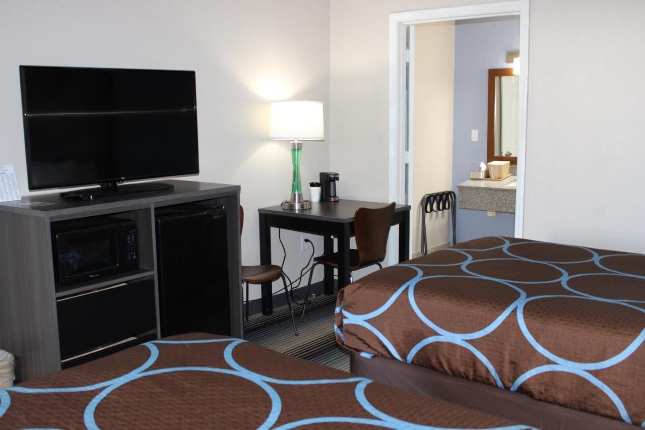 Super 8 By Wyndham Morganton Hotel Екстериор снимка