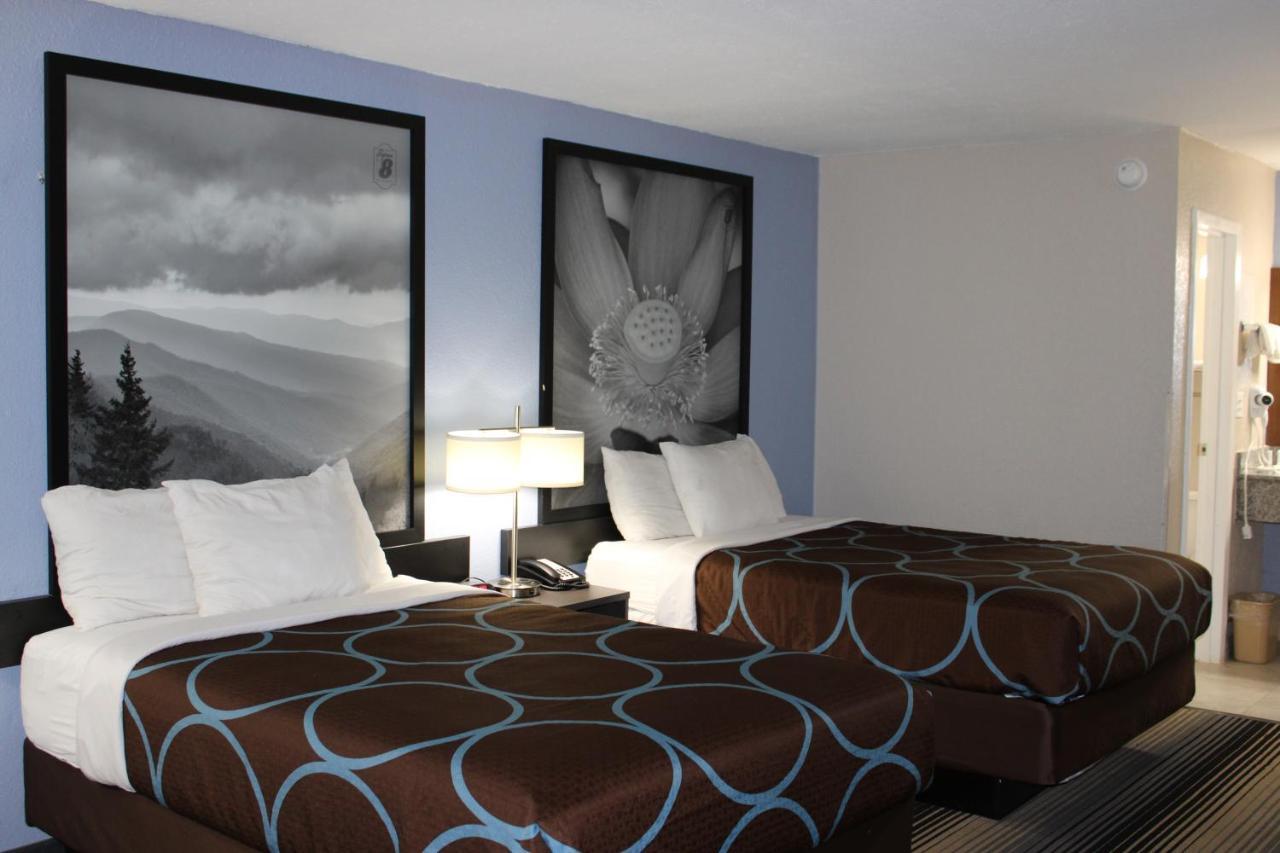 Super 8 By Wyndham Morganton Hotel Екстериор снимка